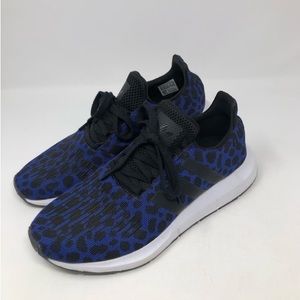 Adidas Swift Run sneakers, blue with black spots